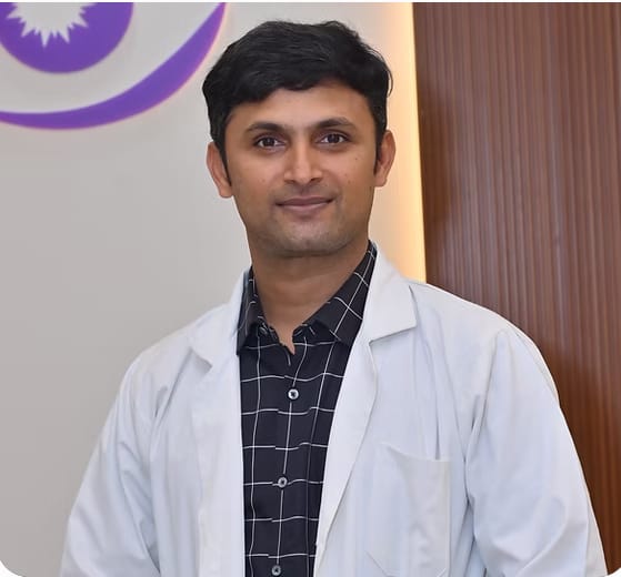 Dr .Ravi B (Ophthalmologist and Eye Surgeon)